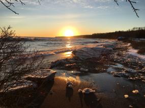 Outpost Motel Beach - Lake Superior